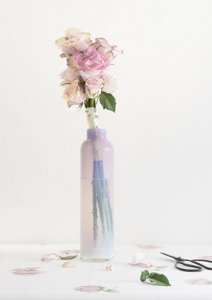 Flowers : Roozes Styling: LINDIVIDU / Linda van der Ham, Photography Dennis Brandsma, Ariadne at Home, Sanoma